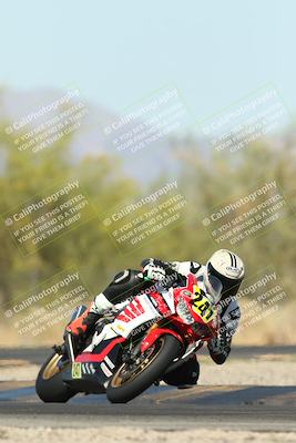 media/Apr-19-2025-CVMA (Sat) [[586b59ad56]]/Race 13-Amateur Supersport Open/